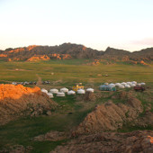 baga gazriin chuluu camp mongolia